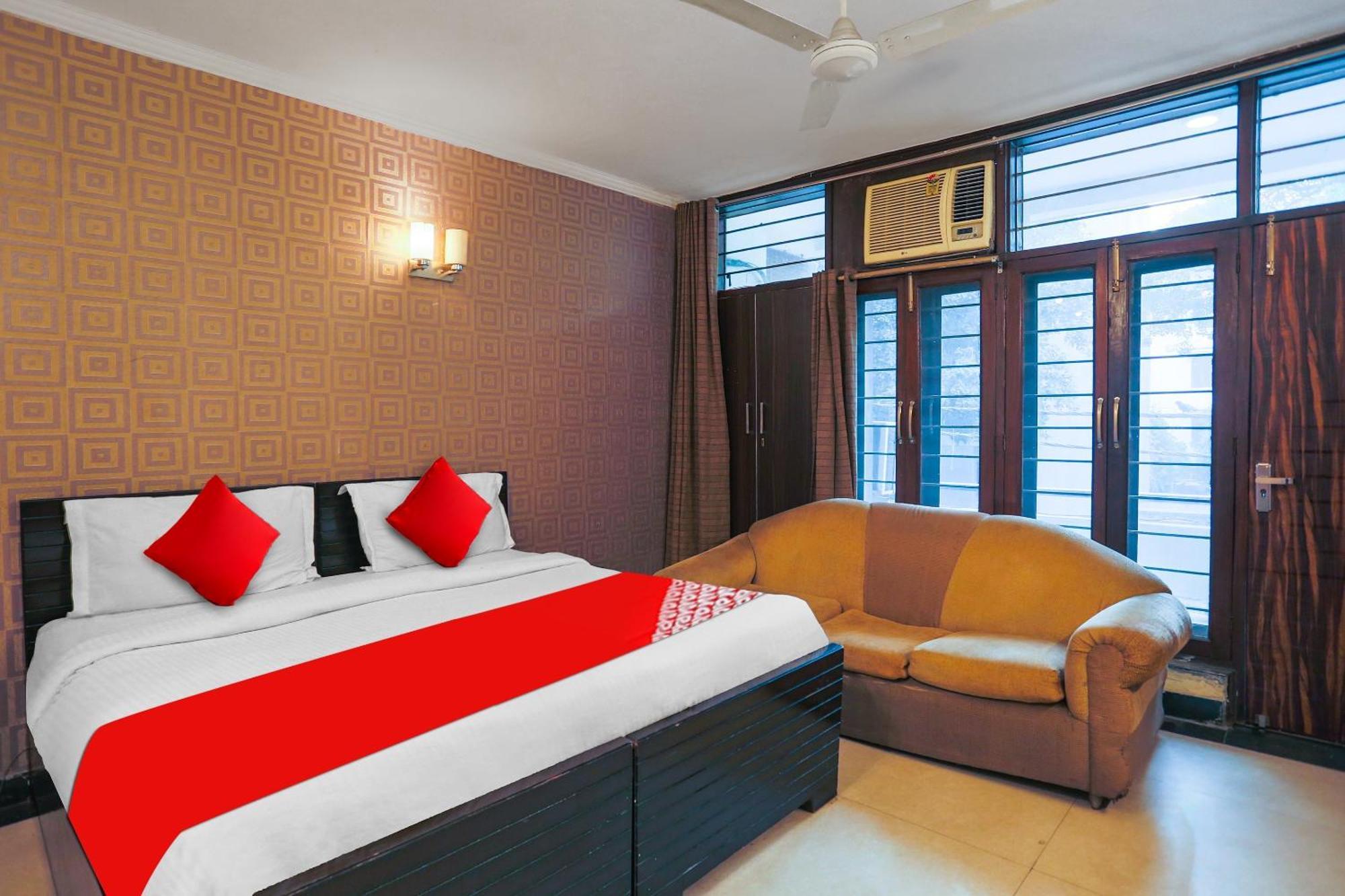 Hotel O Royal Galaxy Yeni Delhi Dış mekan fotoğraf