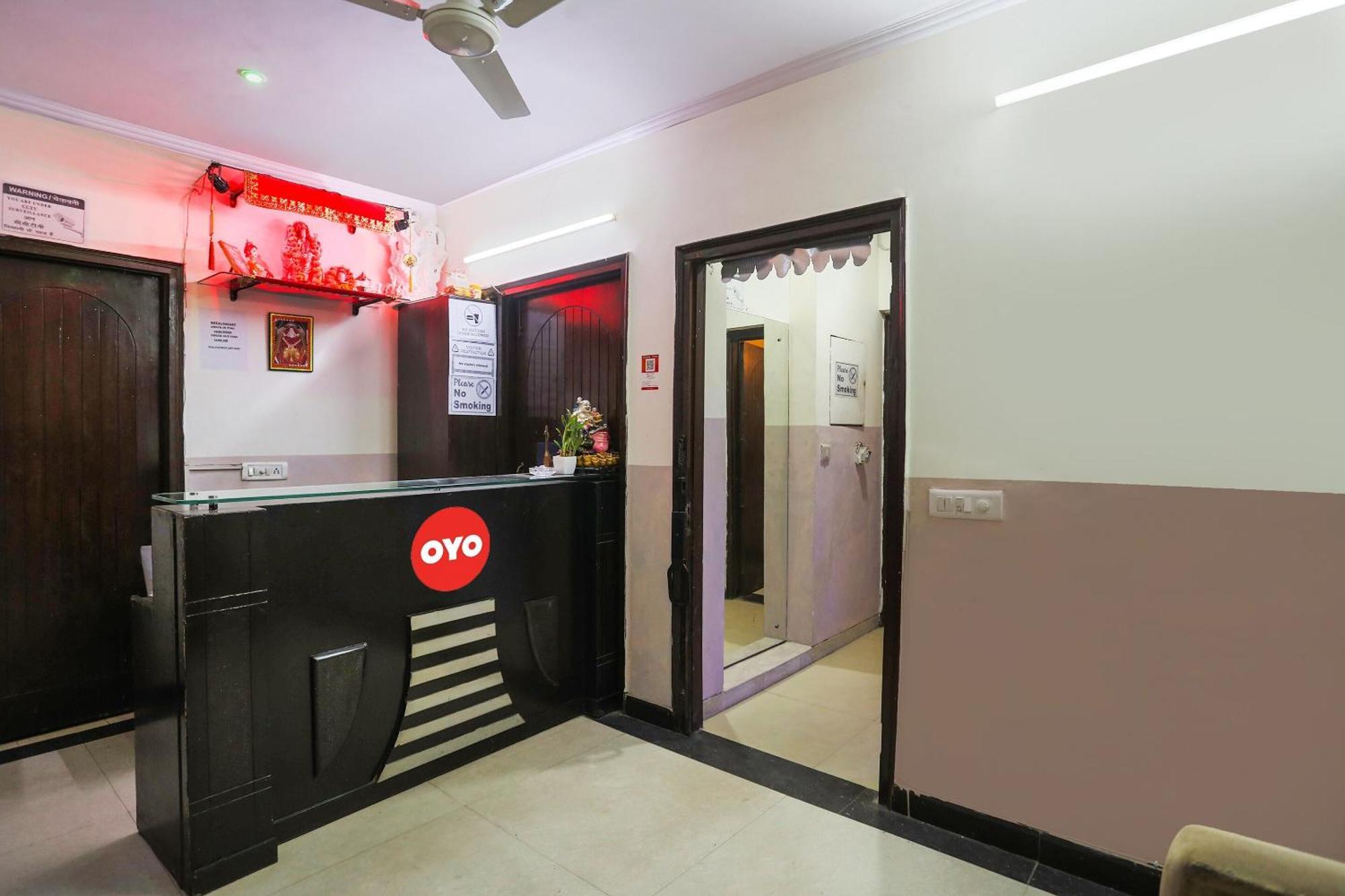 Hotel O Royal Galaxy Yeni Delhi Dış mekan fotoğraf